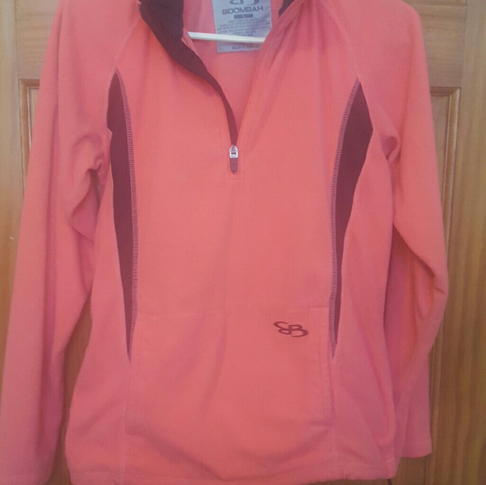 Woman's pullover